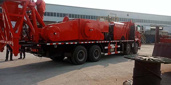 履带式修井机和轮胎式修井机的区别和选择